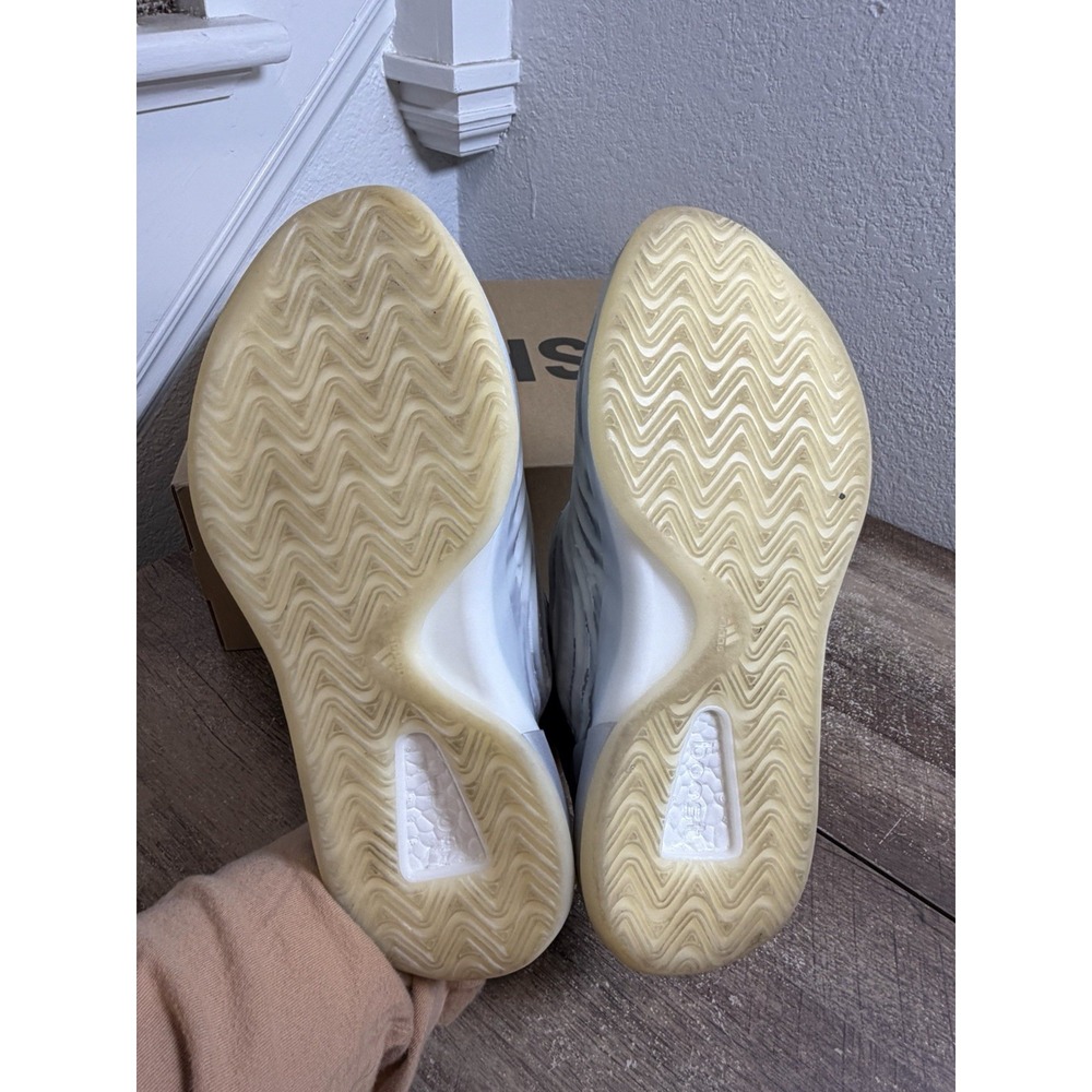 Adidas Yeezy Basketball Quantum Size 10.5 Kanye West Ye With Box - Picture 6 of 9
